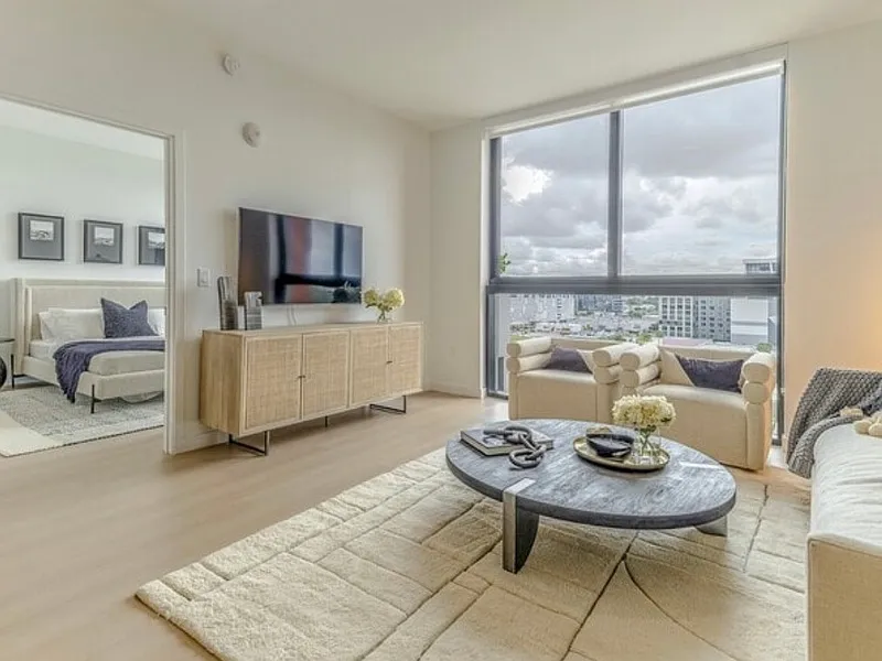 1 bed, 1.0 bath, $2,716 — Photo 2