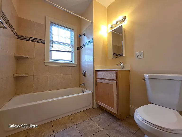 71 Brooks St #A1 — Photo 7