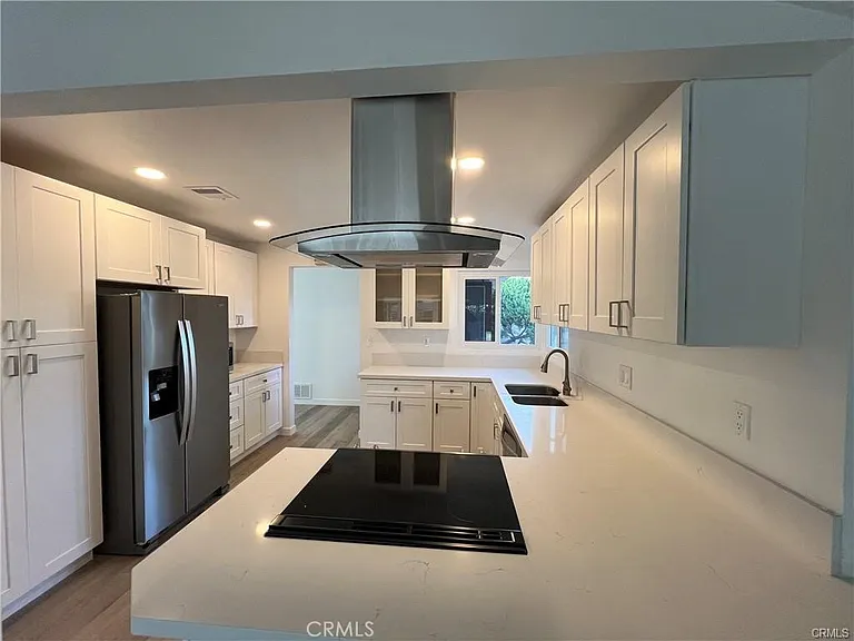 909 S Echo Pl — Photo 4