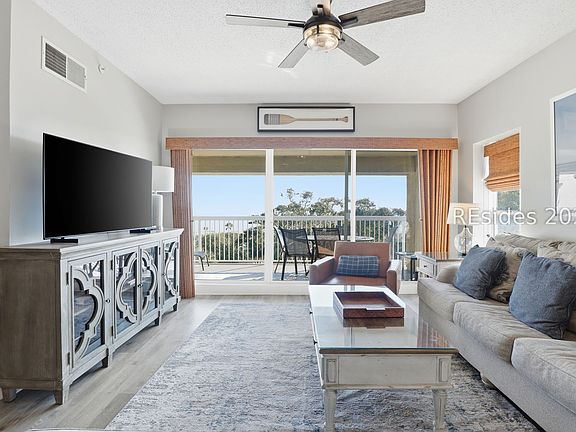 3rd image of 75 Ocean Ln APT 507