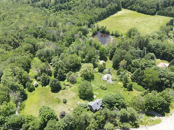 4th image of 45 Sessions Rd