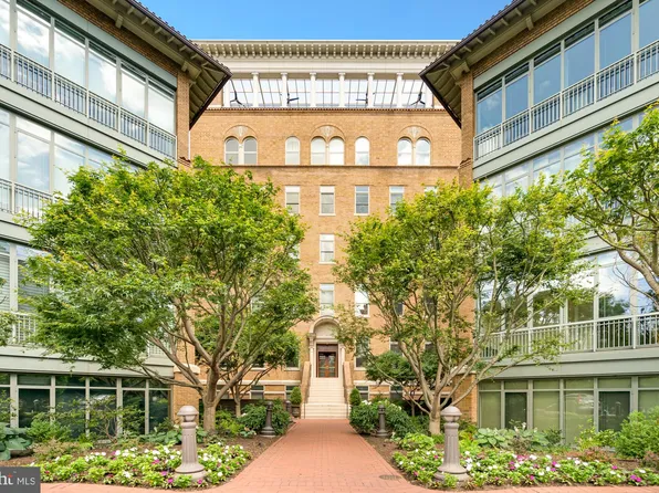 2425 L St NW APT 528, Washington, DC 20037