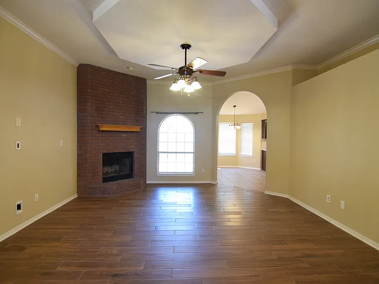 2206 Sandstone Dr — Photo 8