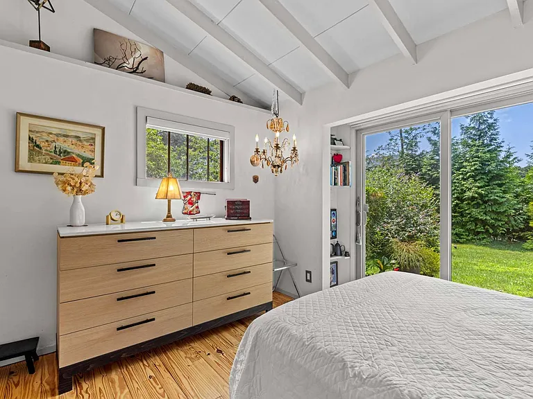 1 Gegan Dr — Photo 14