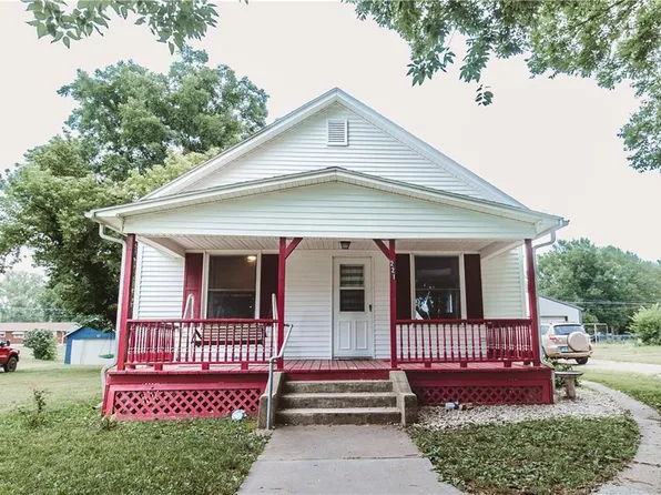221 N Main St, Greeley, KS 66033