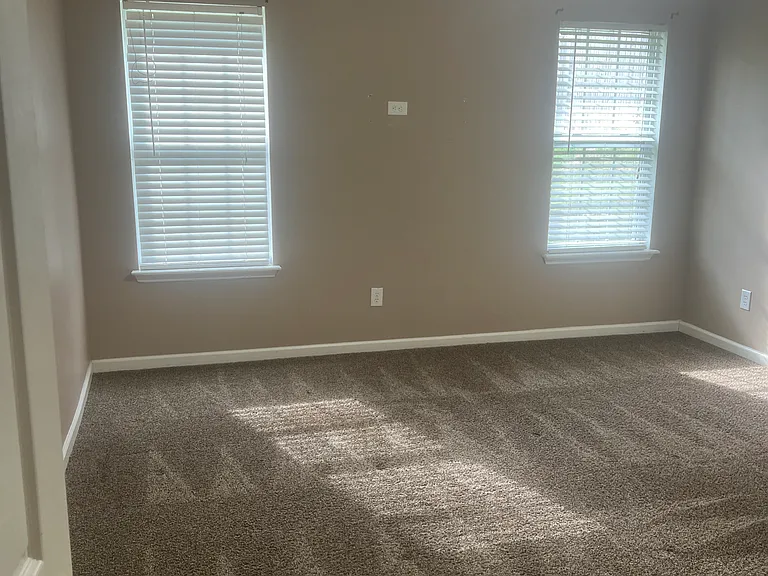 709 Cannock Loop — Photo 11