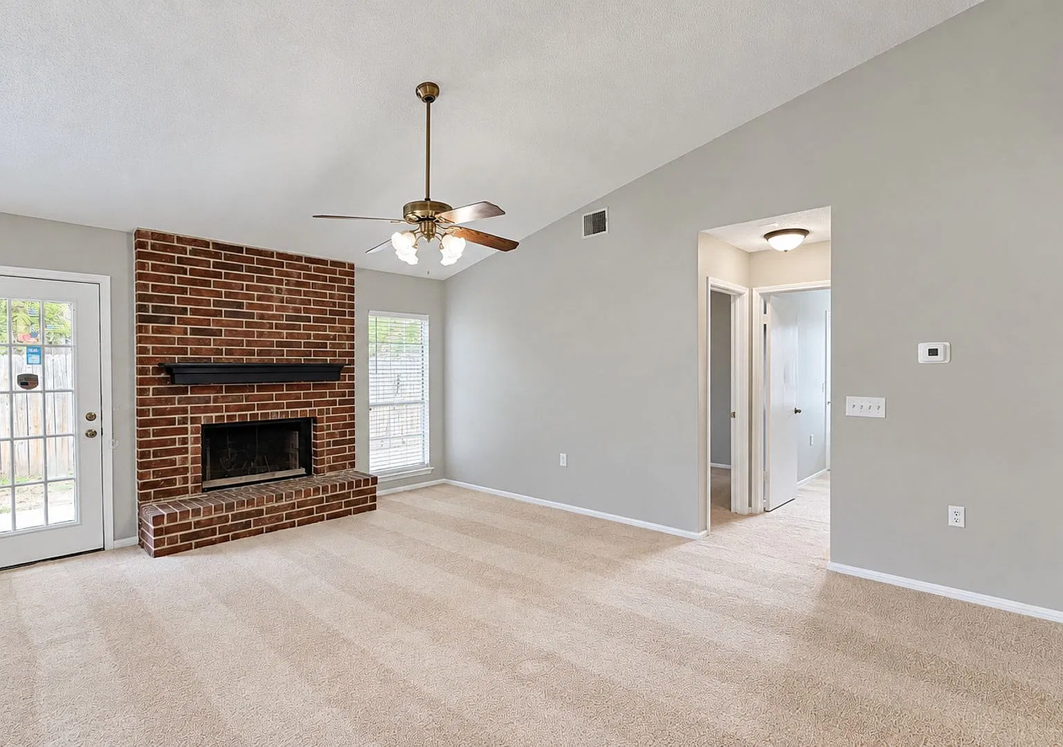 Cute 3/2 In Candlewood Park Featuring Fresh Interior Paint & New Flooring Throughout Easy Access ... — Photo 3