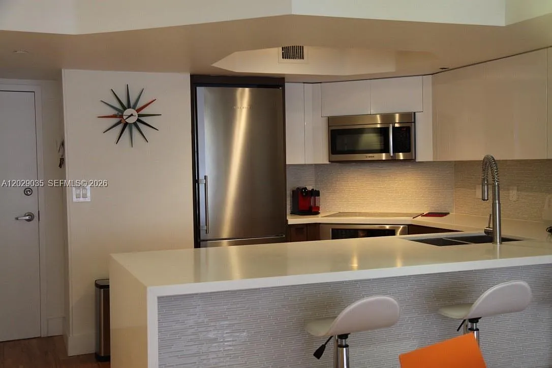 Rimini Beach Condo — Photo 4