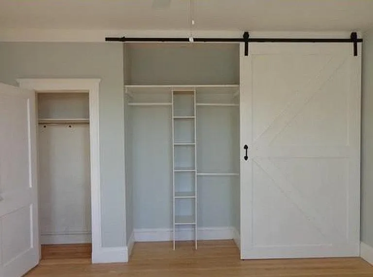 Room 1 - View 2