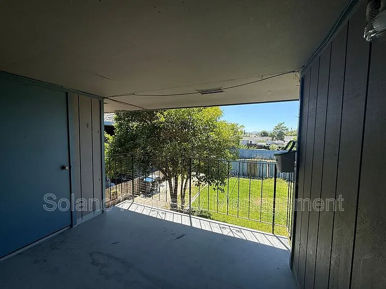 409 Taylor St #8 — Photo 11