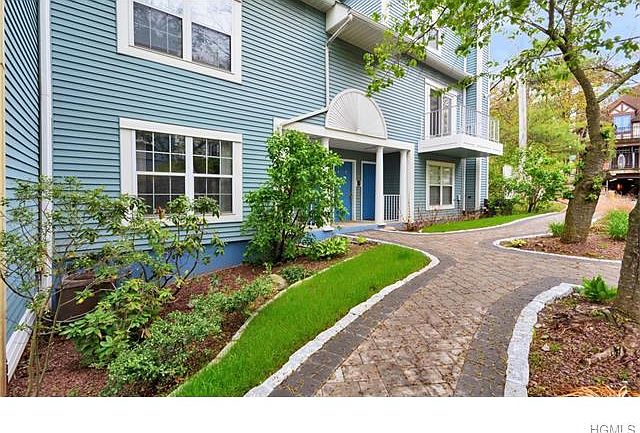 1st image of 7 Nob Hill Dr #7