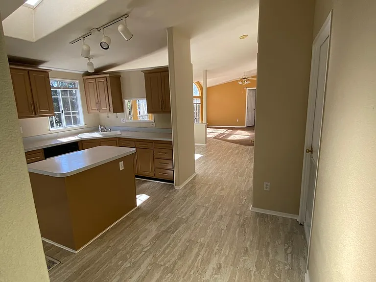 23 McCormick Rd — Photo 16