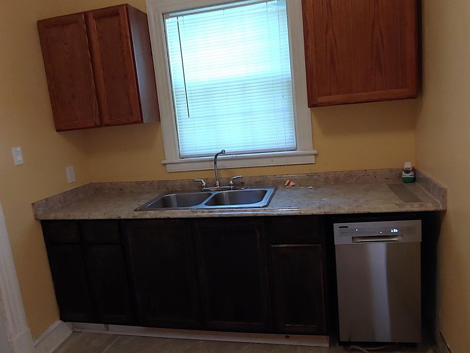 215 Graham Rd, Petersburg, VA 23803 Zillow