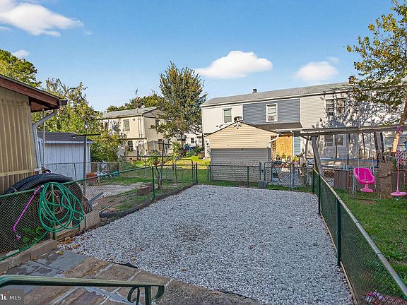 4th image of 1109 Quantril Way