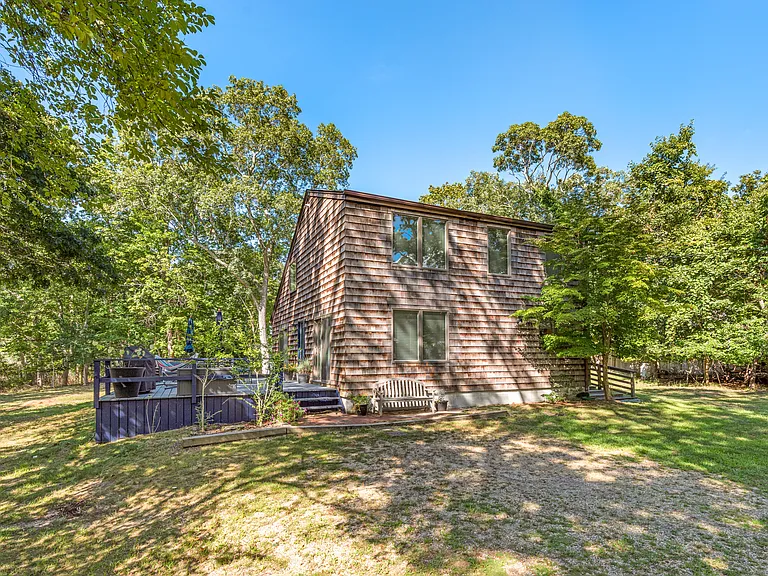 4 Havens Ln — Photo 3