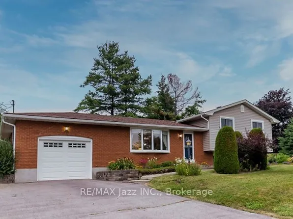 20 Twin Ln, Brighton, ON K0K 1H0