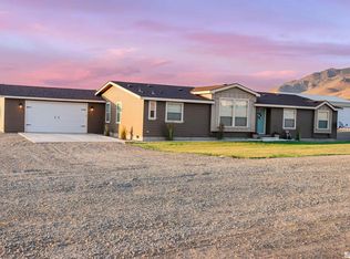 4755 Saddlehorn Dr, Winnemucca, NV 89445