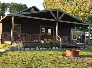 303 N 8th St, Onida, SD 57564