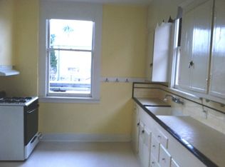 1827 Clinton Ave APT B, Alameda, CA 94501