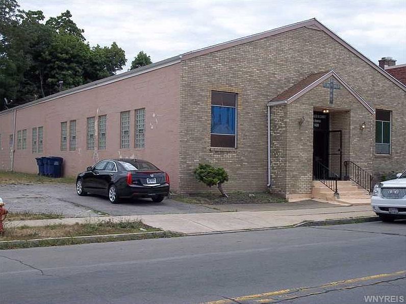 1st image of 1551 Jefferson Ave