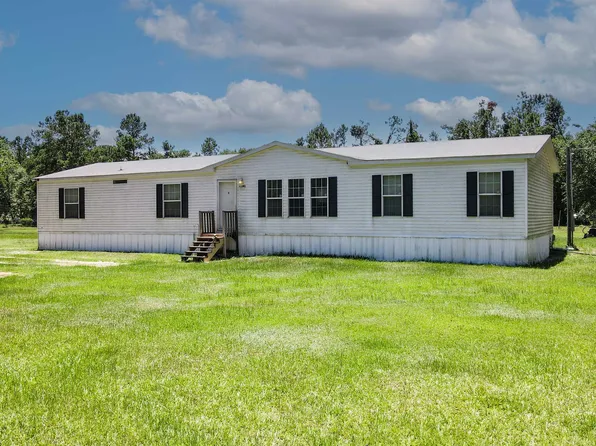 11341 W Woodland Dr, Perry, FL 32348