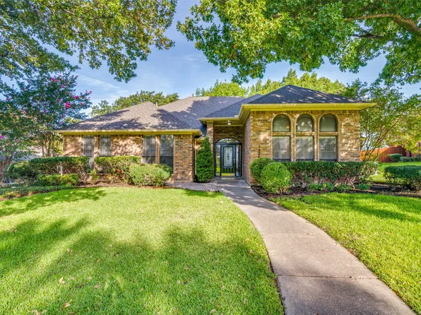 1226 Broken Arrow Trl, Carrollton, TX 75007