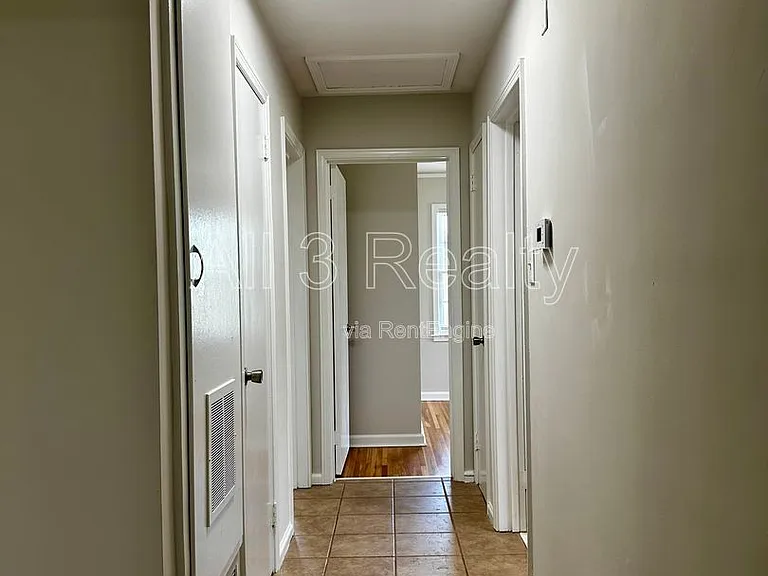 712 Sir Michael Dr — Photo 19