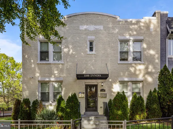 1100 Holbrook Ter NE APT 1, Washington, DC 20002