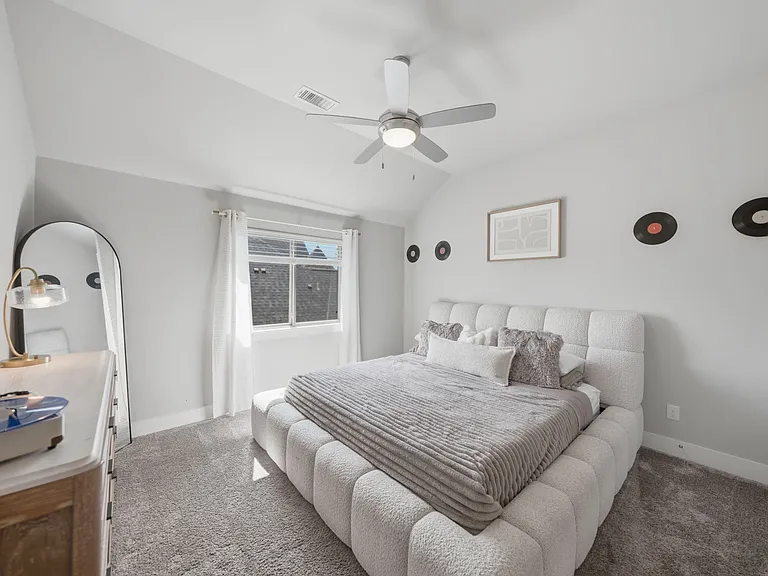 1410 Devonshire Dr — Photo 27