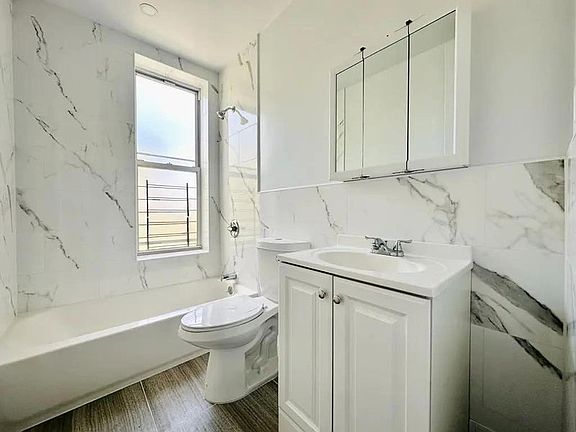 3rd image of 1308 Prospect Pl #551-3L-3L