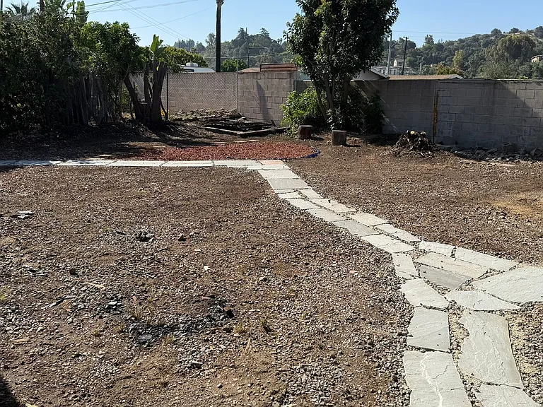1002 E Walnut Ave — Photo 24