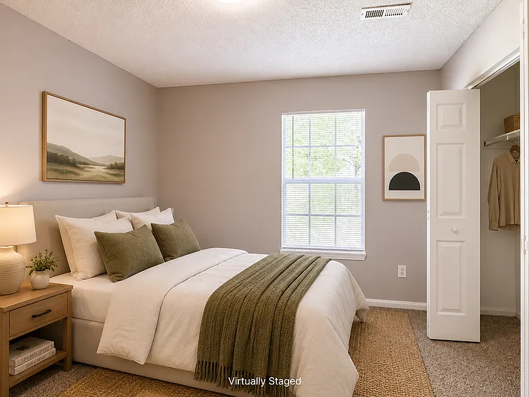Miller Town Apartments — Photo 6