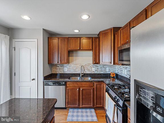 4th image of 2898 Chinkapin Oak Ln #190