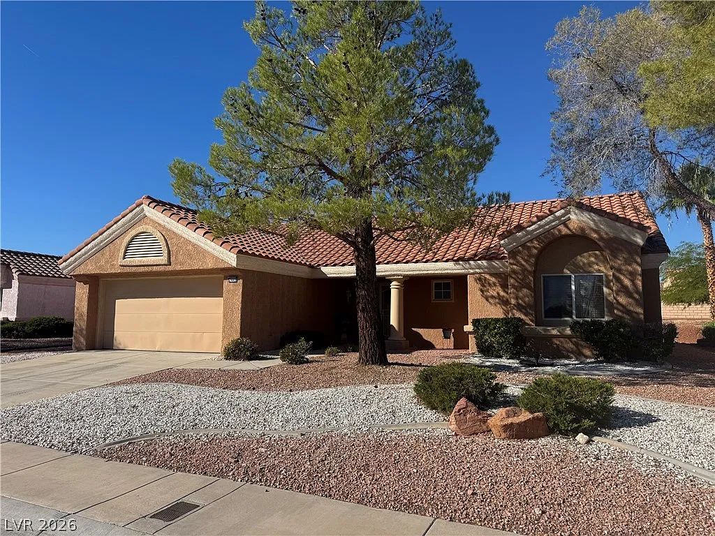 2 bed, 2.0 bath, 1188 sqft, $1,895 — Photo 2
