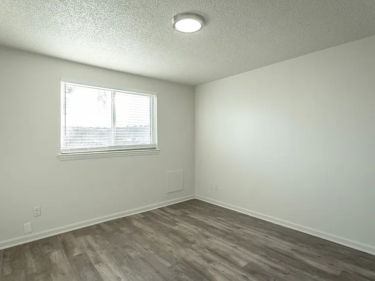 Kate's View Apartments | Updated North Chattanooga Apartments with Scenic Views — Photo 26