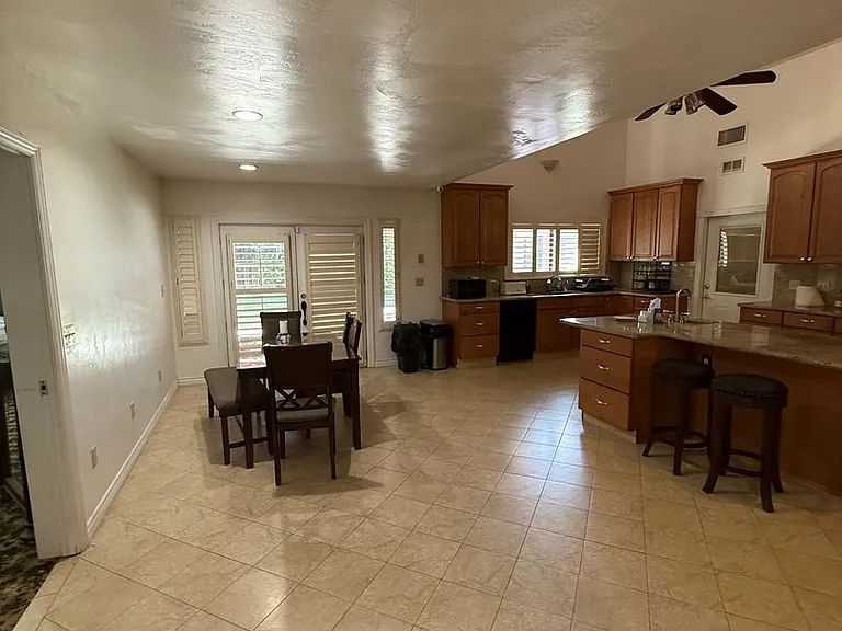 3800 Casey Ct — Photo 13