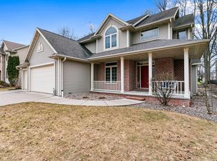 3468 Yorkshire Rd, Green Bay, WI 54311