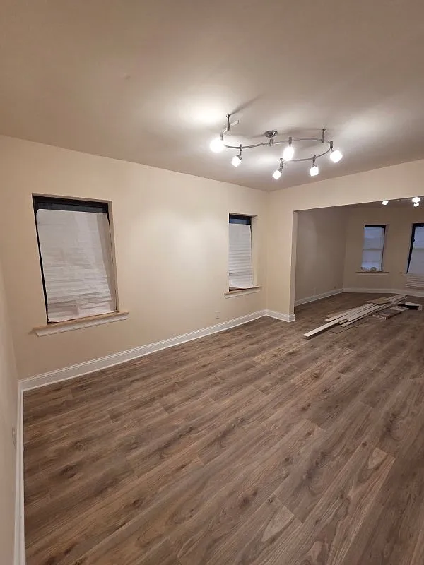 3 bed, 1215 sqft, $1,885 — Photo 3
