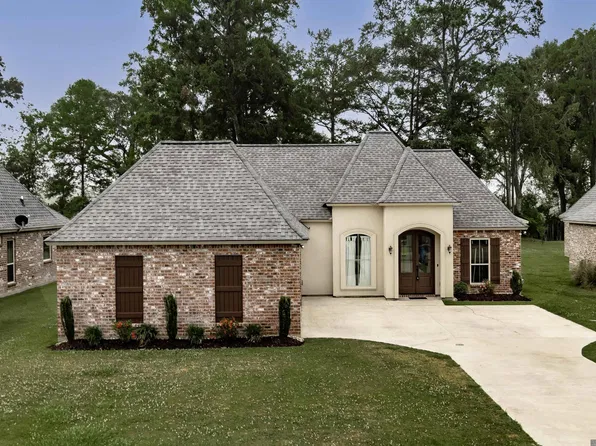 4940 Pointe Prospect Dr, Oscar, LA 70762