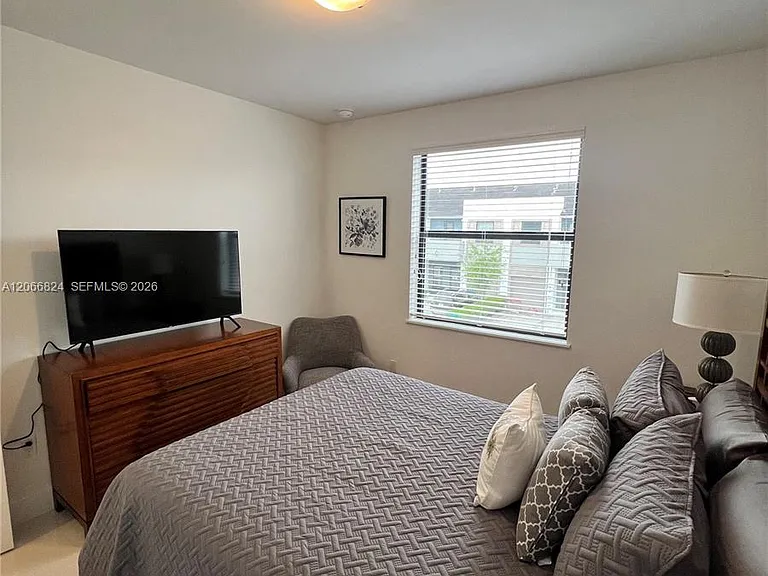11745 SW 106th Ter #11745 — Photo 24