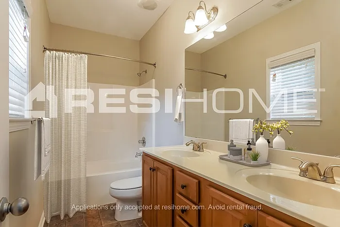102 Rockbrook Ln — Photo 13