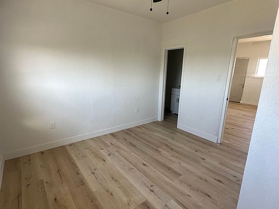 5th image of 611 N Kaweah St #611