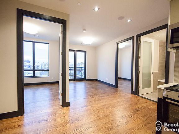 2nd image of 875 De Kalb Ave #3E