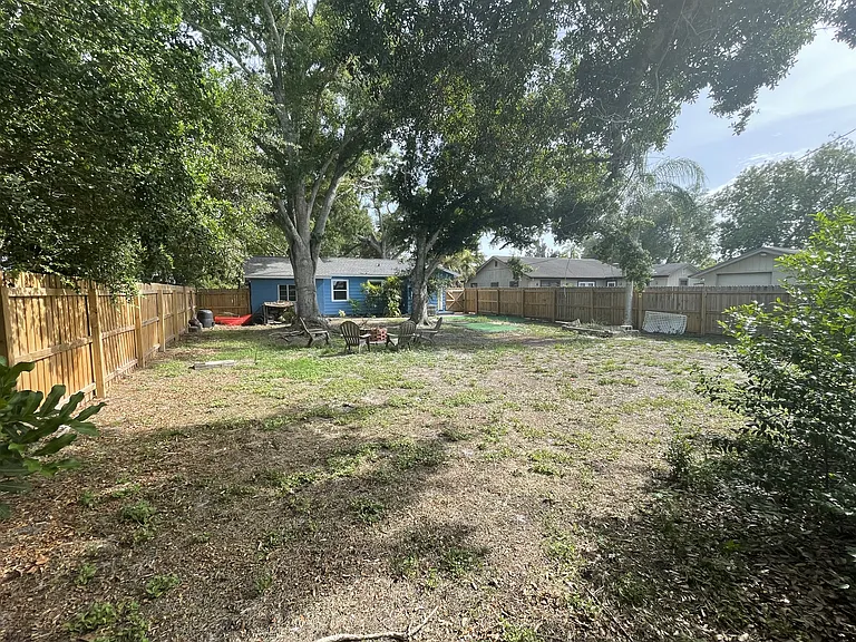 2175 Goldenrod St — Photo 15