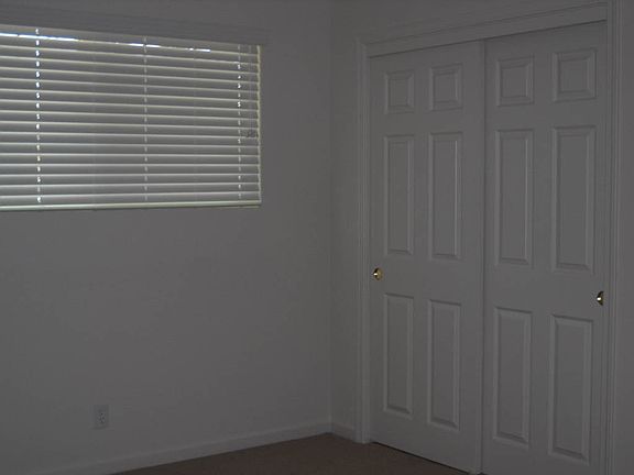 4th image of 2325 W Dayton Ave