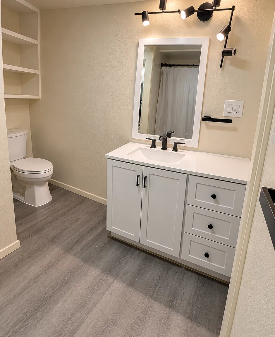3 bed, 1087 sqft, $2,000 — Photo 3