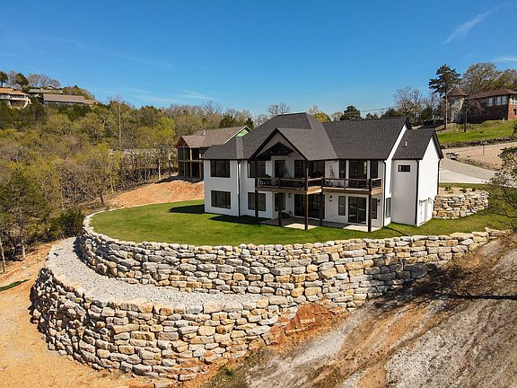 4th image of 70 Bluff Run Drive