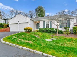 47 Bank Street #47, New Canaan, CT