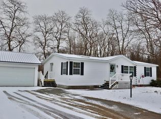 3 Tony Ln, Keeseville, NY 12944