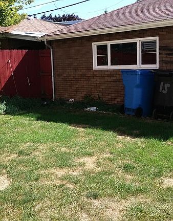 5th image of 5315 W Wrightwood Ave